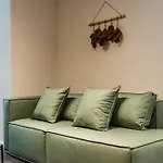 Garden By Apartment *